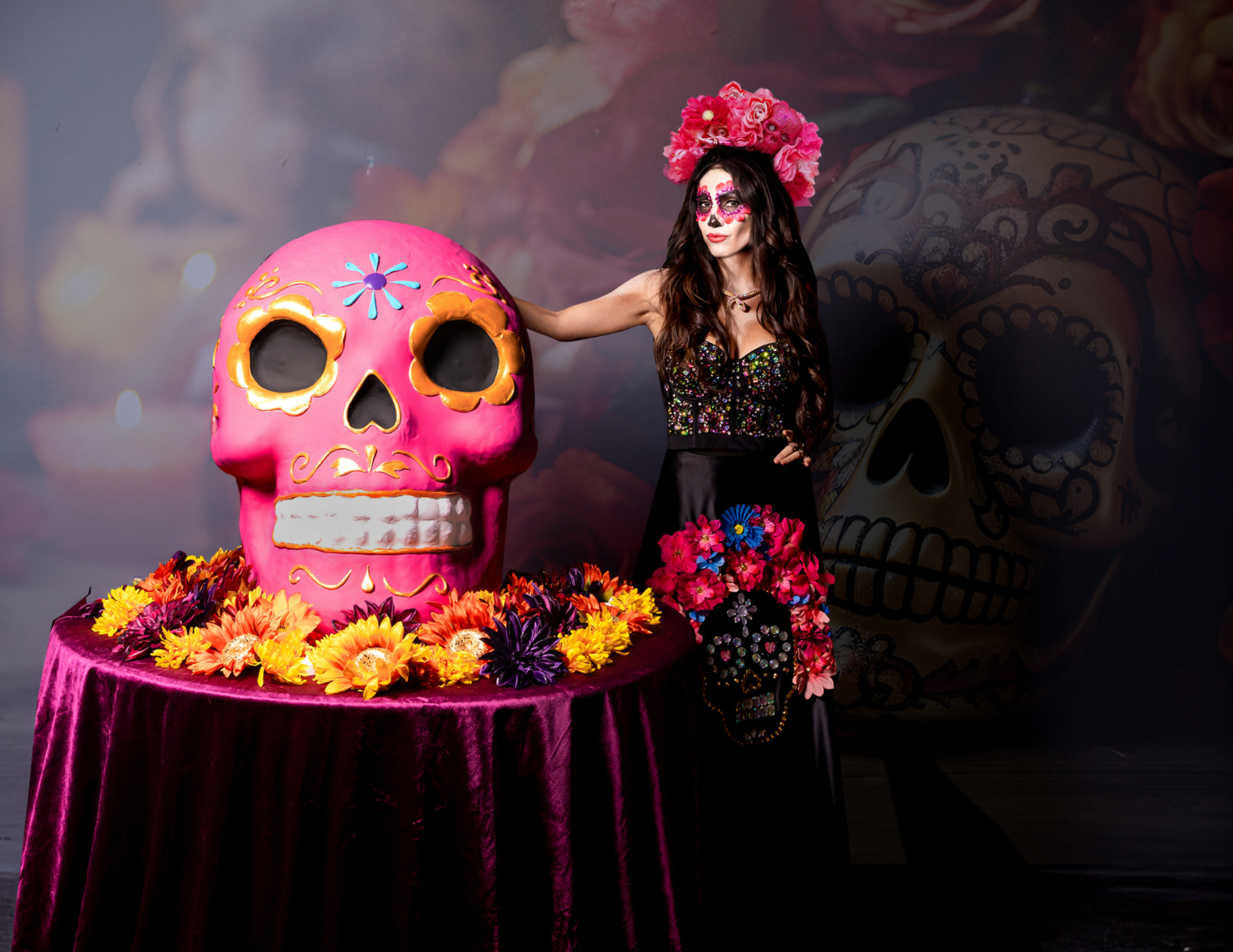 iLaCatrina’s Speaker Series offers a rich educational experience that explores the meaning, history, and modern relevance of Día de Muertos. These live presentations are designed to inform, engage, and inspire diverse audiences by weaving together academic knowledge, personal storytelling, and powerful visual presence.